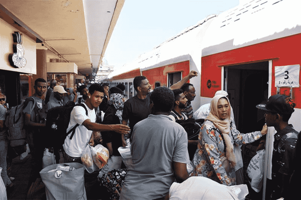 Égypte–Soudan : un train humanitaire sur les rails de l’espoir