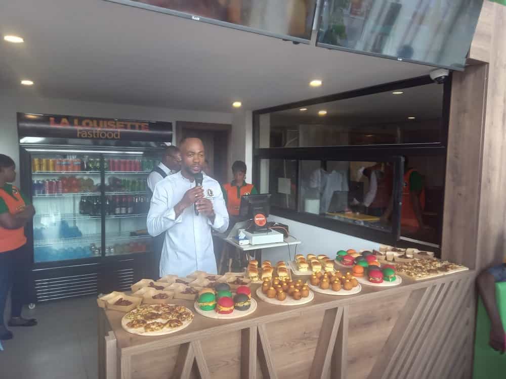 Entre tradition et modernité : l’attiéké entre dans le lexique du fast-food