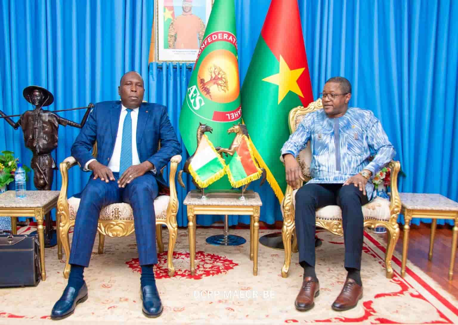 Diplomatie: Abidjan et Ouagadougou renouent le dialogue après des mois de tensions