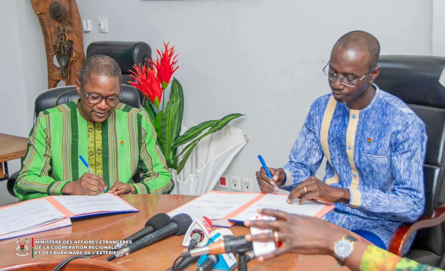 Souveraineté médiatique : la Confédération des États du Sahel lance la Radio « Daandé Liptako » sur 94.0 FM