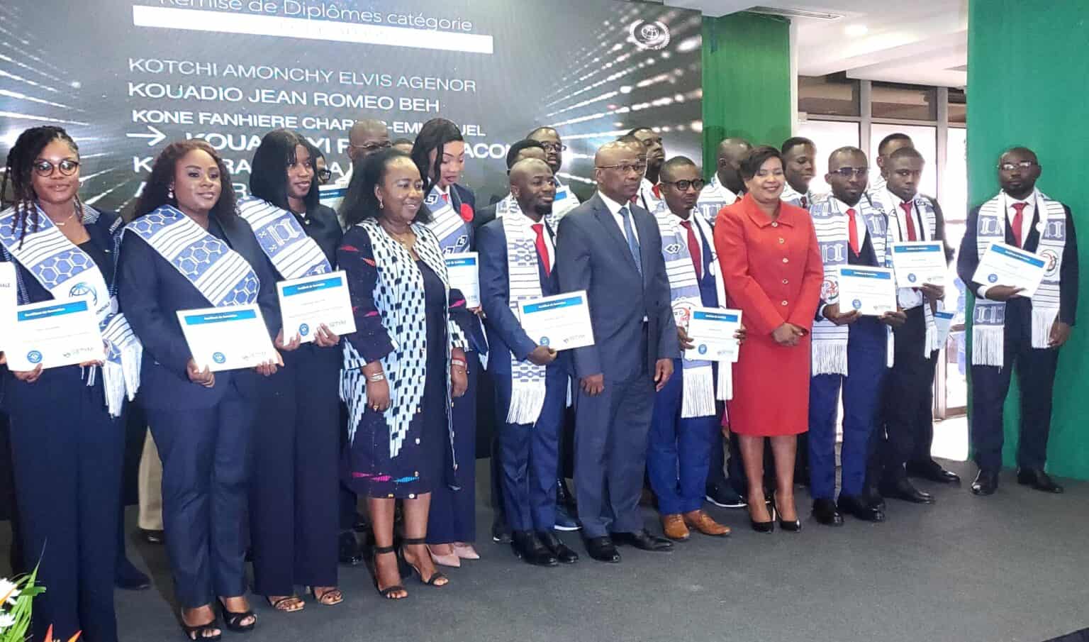 Gouvernance et emploi : 120 jeunes Ivoiriens outillés grâce à un programme appuyé par la Banque mondiale