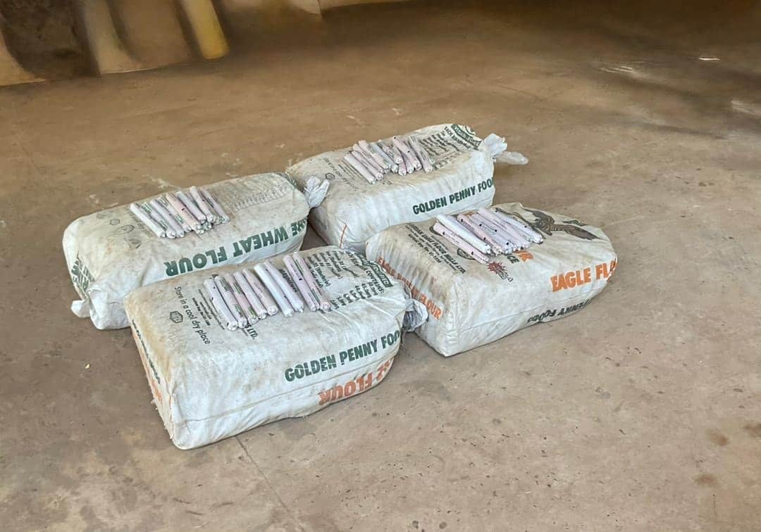 Niger : saisie de près de 200 kg de dynamite et démantèlement de réseaux de ravitaillement jihadiste dans un contexte sécuritaire tendu