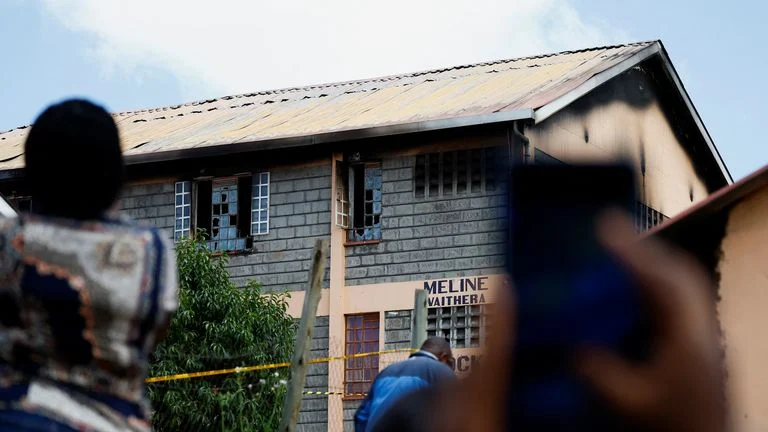 Drame au Kenya : la piste criminelle privilégiée après l’incendie d’un internat ayant fait 16 morts