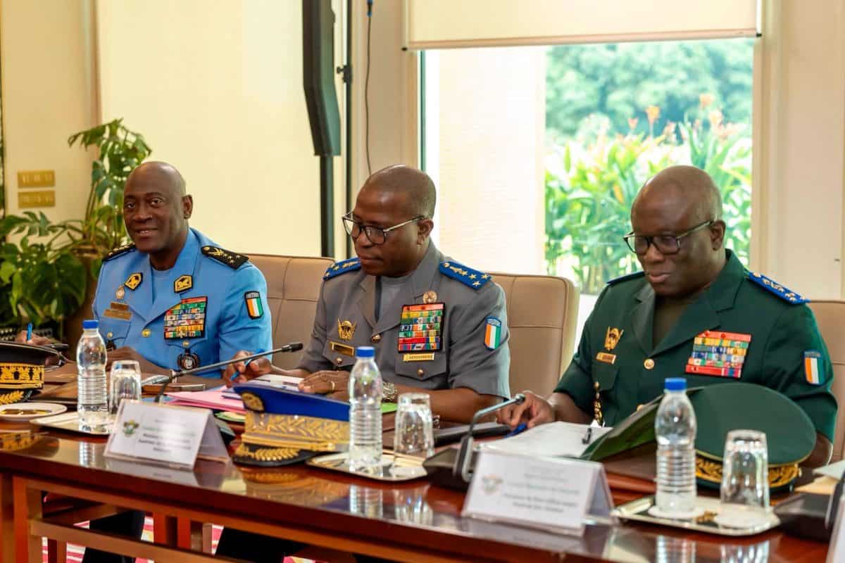 Conseil national de sécurité : Alassane Ouattara renforce les mesures contre l’insécurité routière et l’orpaillage clandestin