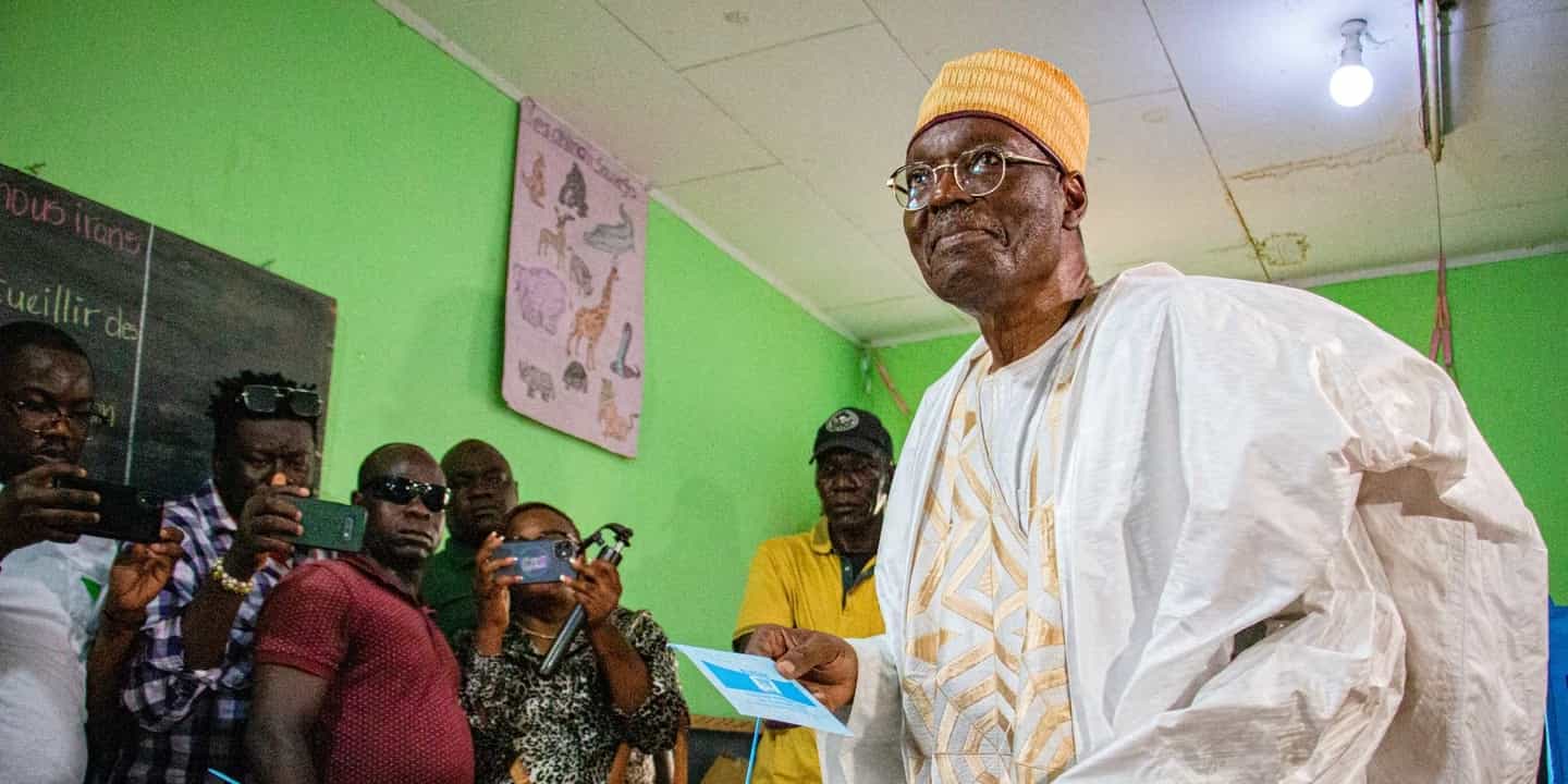 Cameroun : en exil en Gambie, Issa Tchiroma Bakary prépare son retour au pays